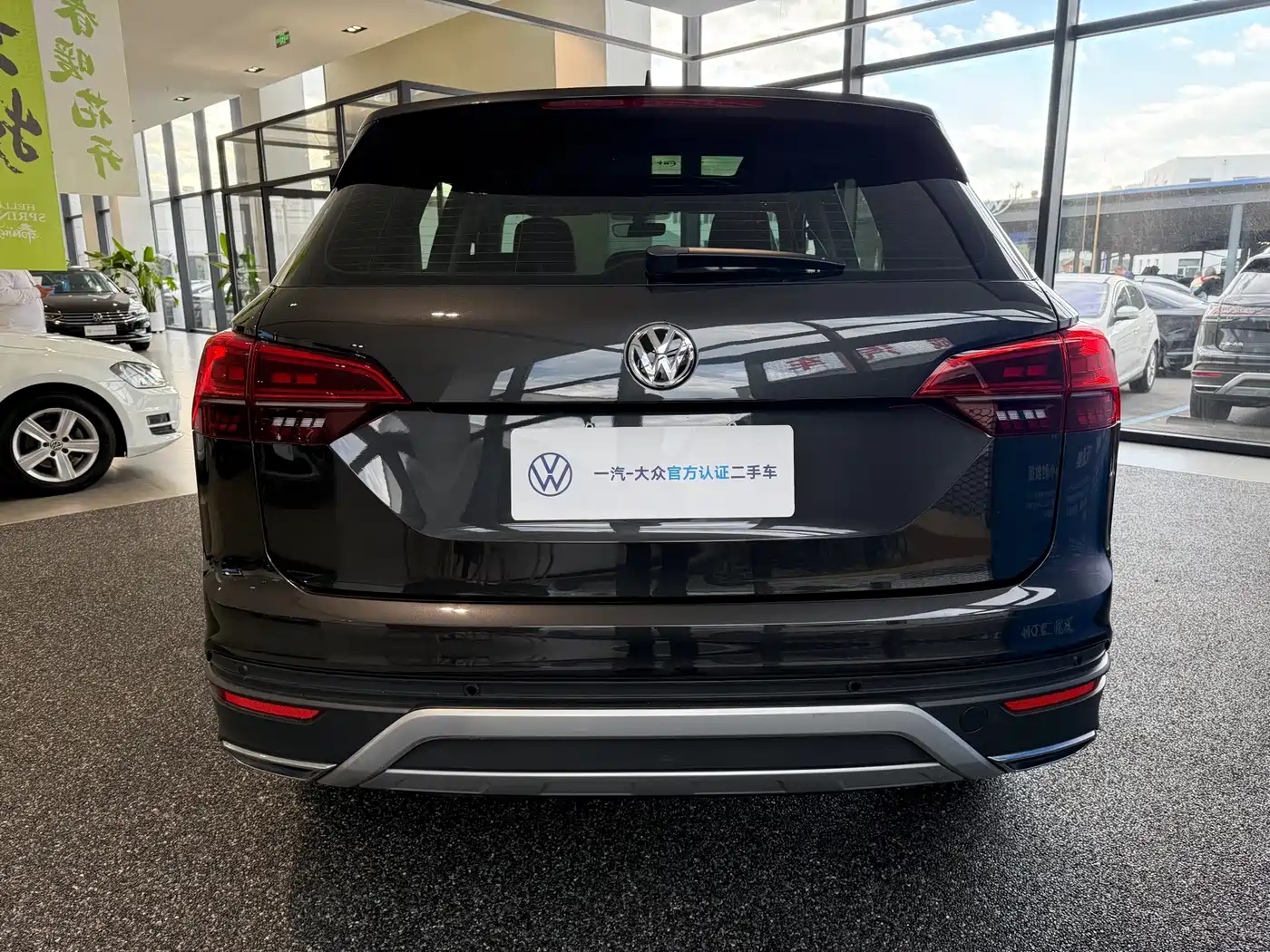 Volkswagen Tayron 2020 330TSI 2WD Luxury Smart Edition фото 6