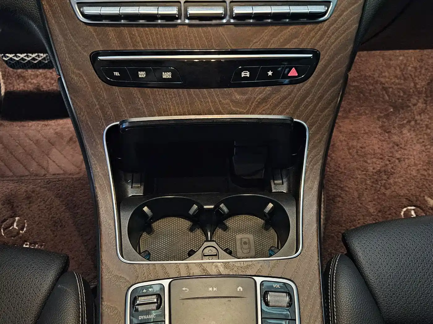 Mercedes-Benz GLC 2020 Facelift GLC 300 L 4MATIC Dynamic фото 10