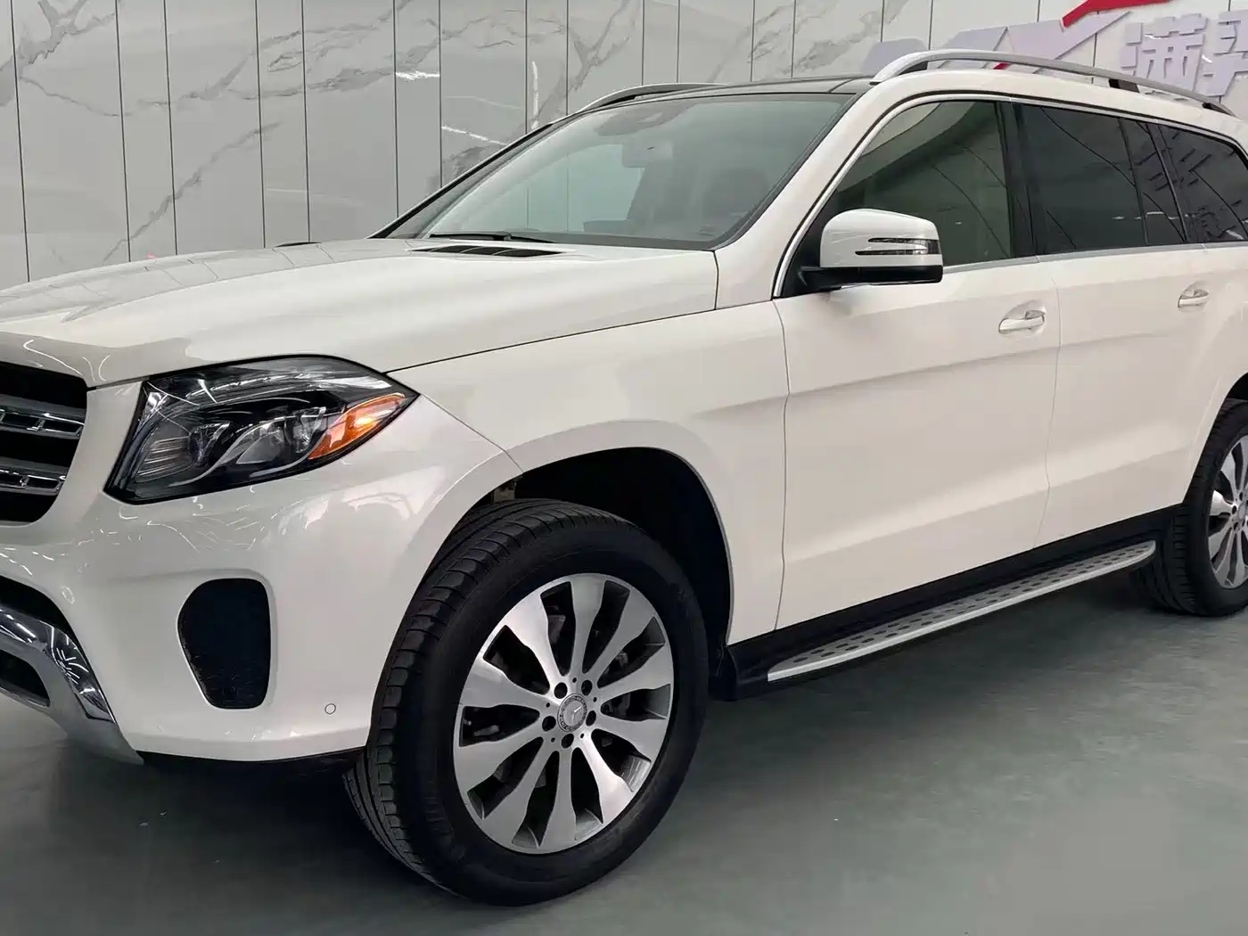 Mercedes-Benz GLS 2016 GLS 400 4MATIC Luxury фото 2