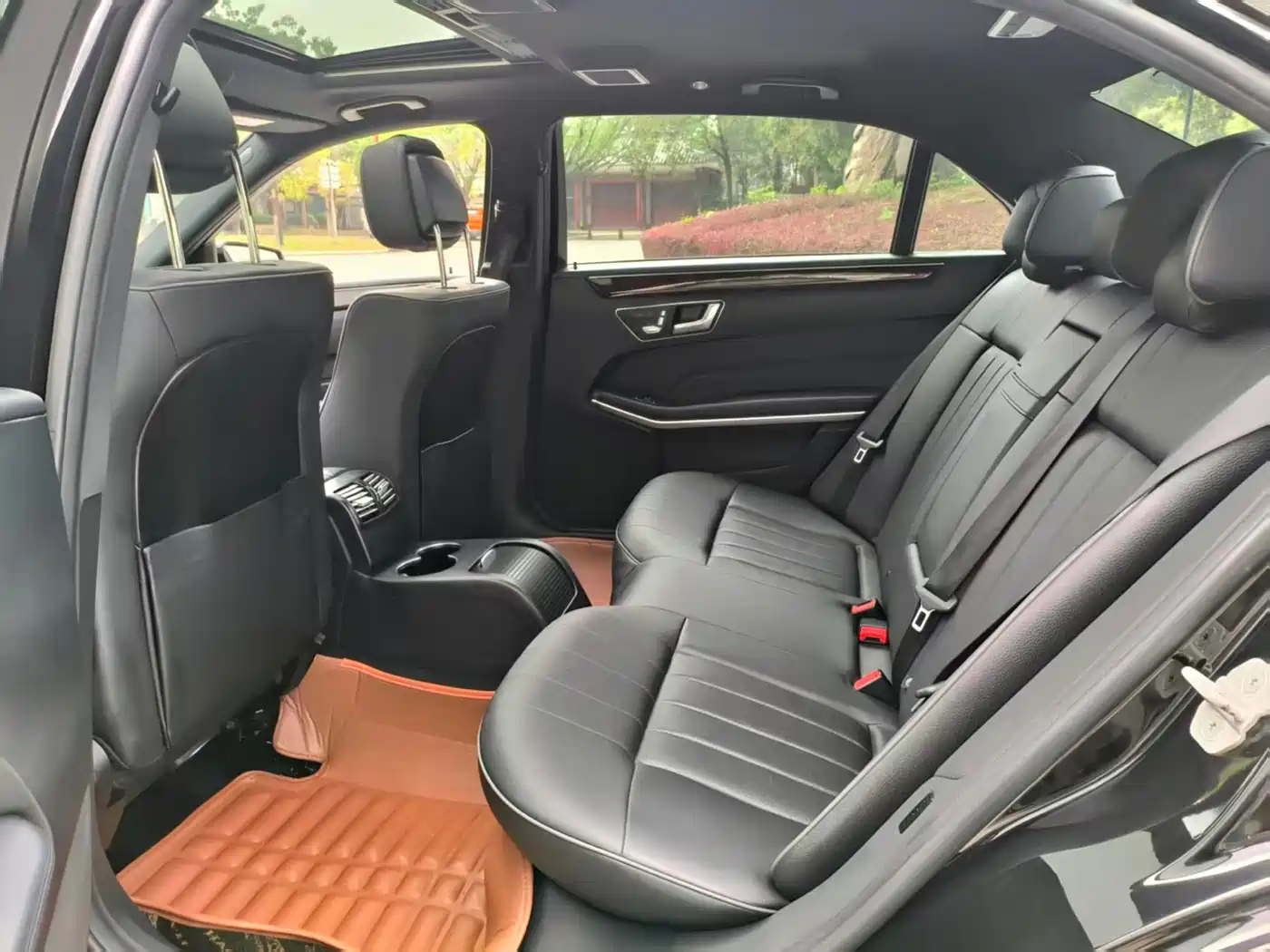 Mercedes-Benz E-Class 2015 Facelift E 200 L фото 12