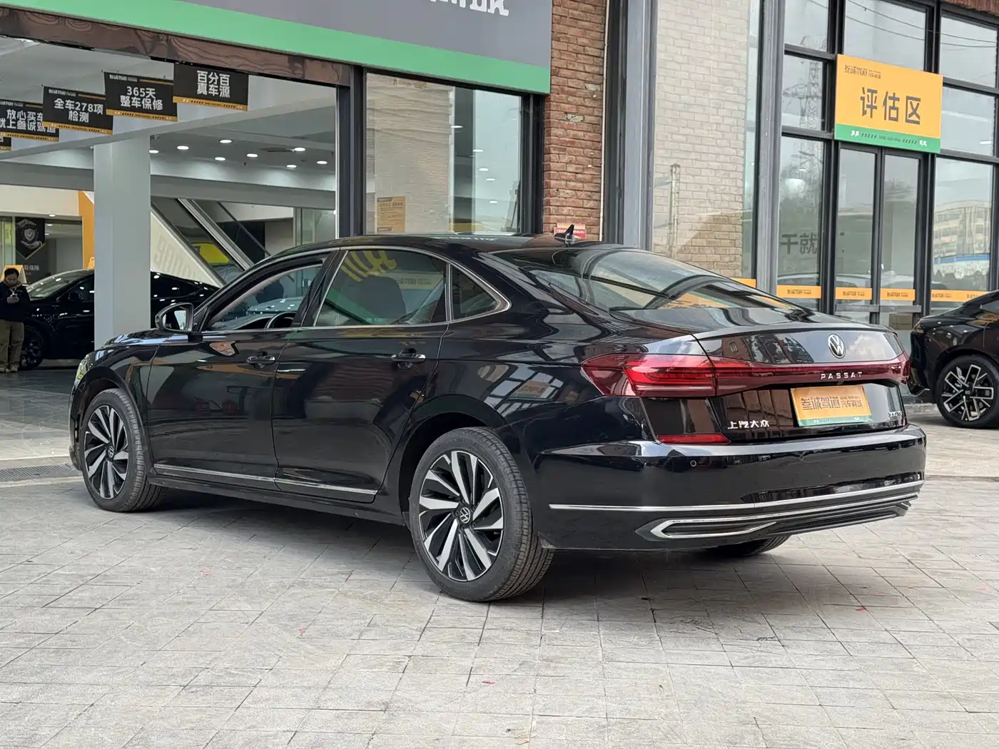 Volkswagen Passat 2022 330TSI Elite Edition фото 6