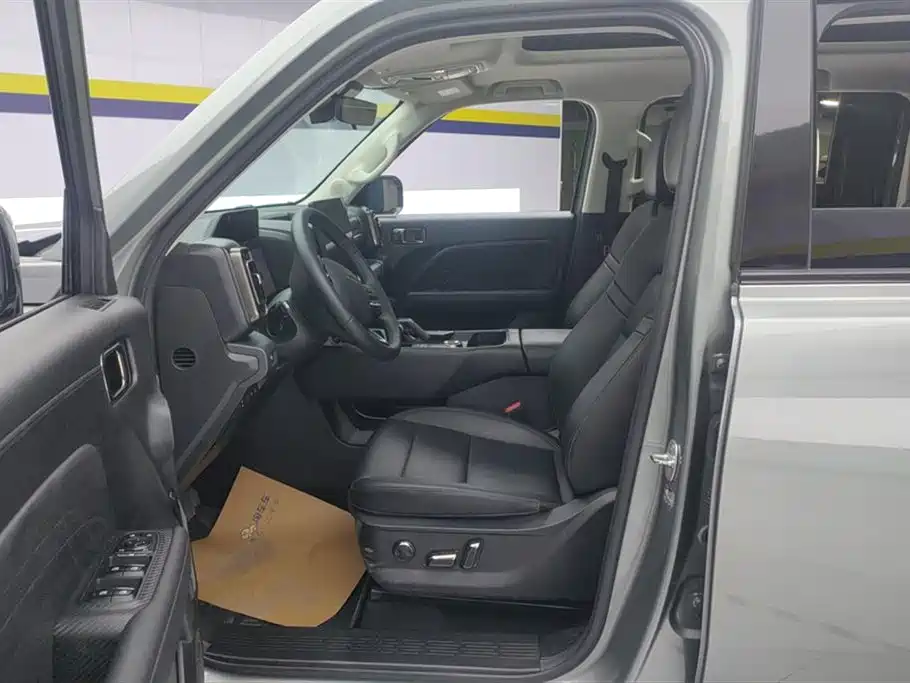 Haval Meng Long NEV 2023 Hi4 102 Explorer Edition фото 9