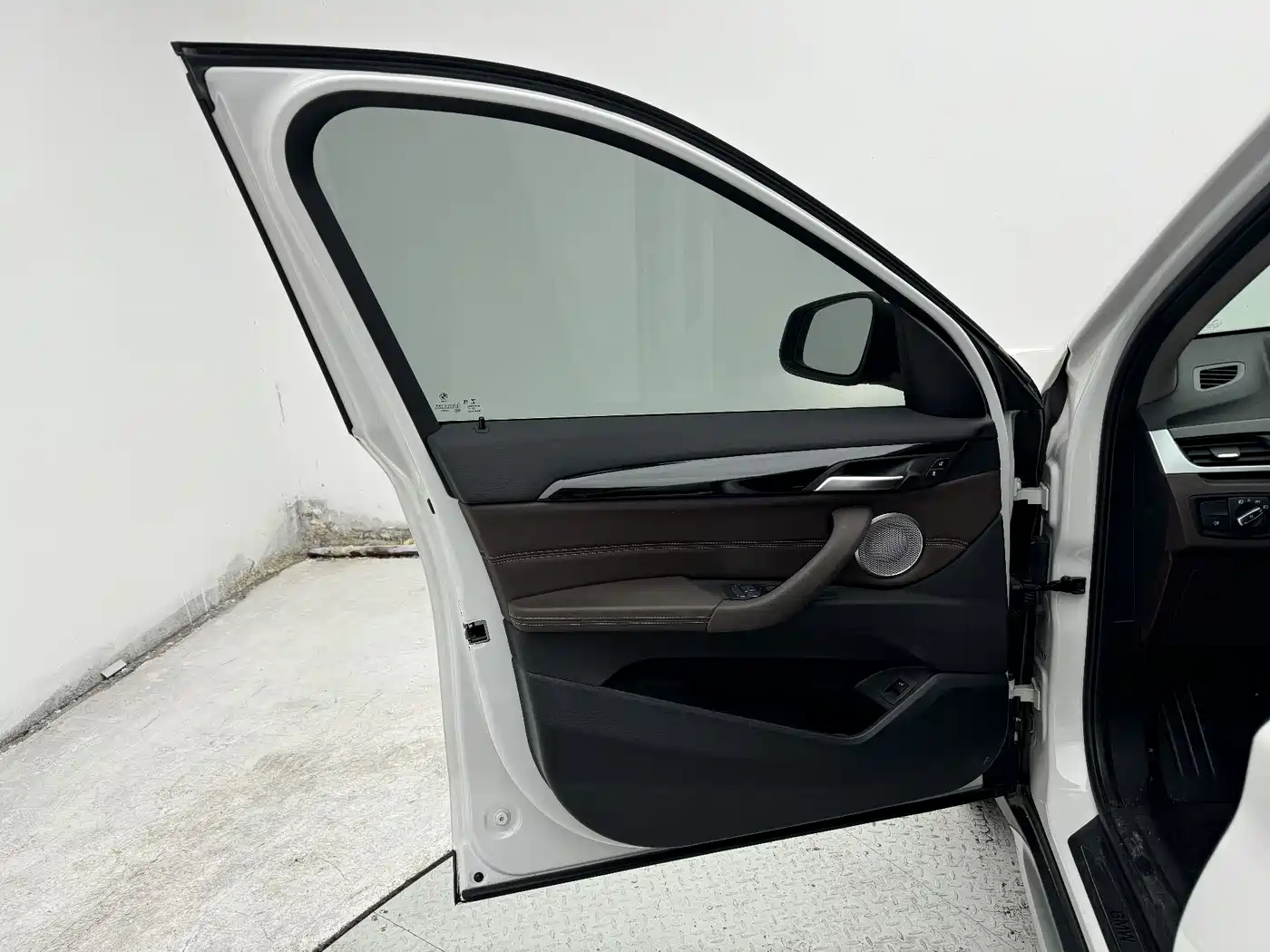 BMW X1 2022 sDrive20Li Fashion фото 11