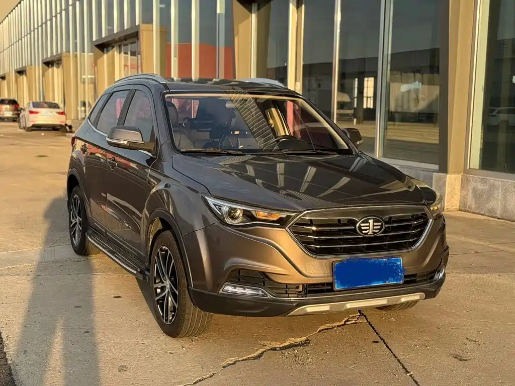 Besturn X40 2018 2018 Internet Celebrity Edition 1.6L Manual Luxury