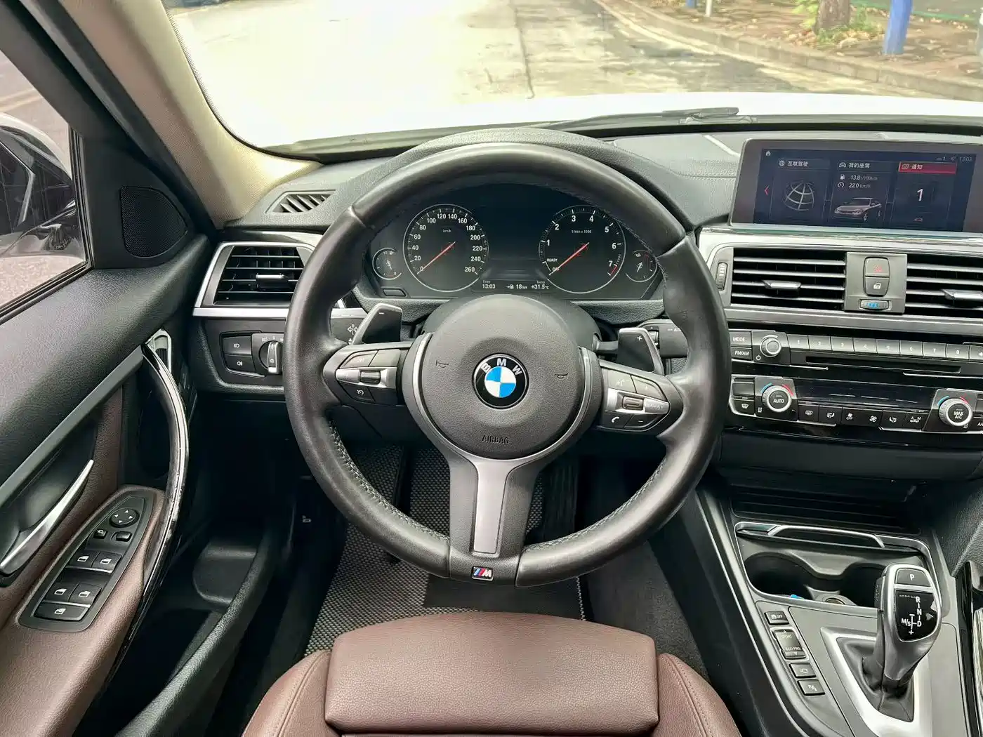 BMW 3 Series 2018 320Li Leading M Sport Package фото 9