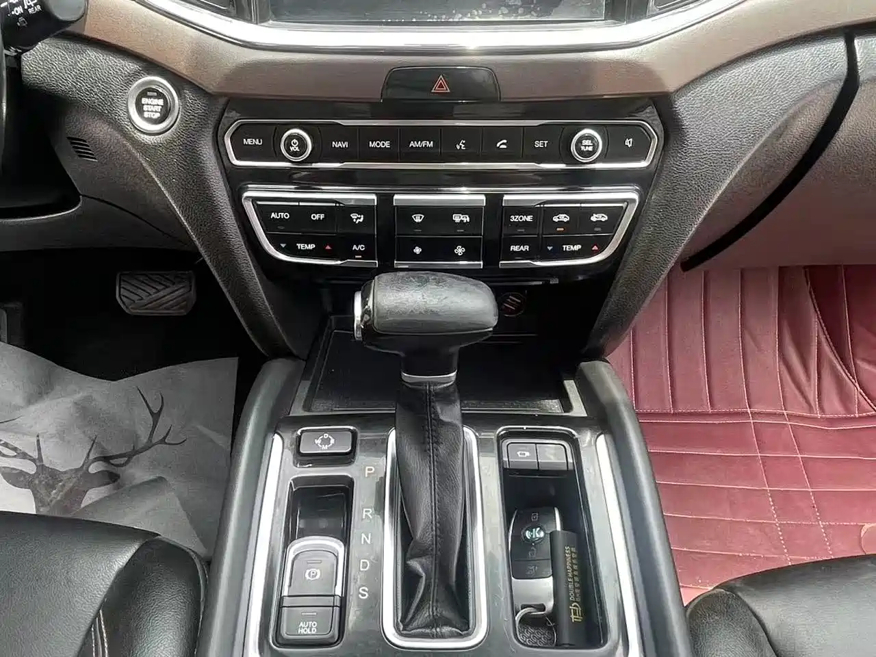 GAC Trumpchi Trumpchi GS8 2017 320T AWD Luxury Smart Connect (7-Seater) фото 18