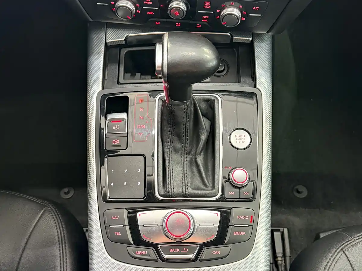 Audi A6L 2014 TFSI Standard фото 18