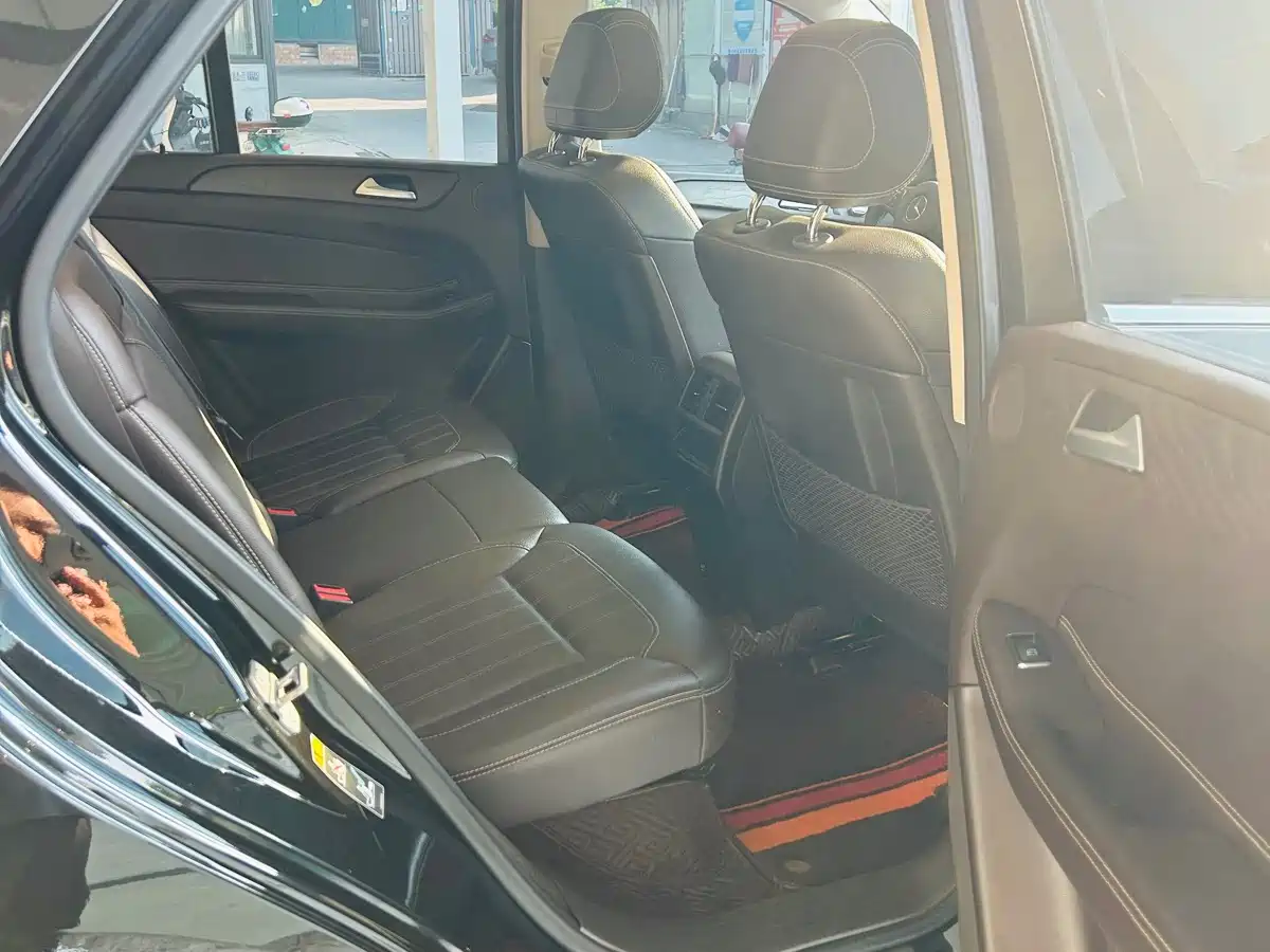 Mercedes-Benz GLE 2018 GLE 320 4MATIC Dynamic Ultimate Edition фото 7