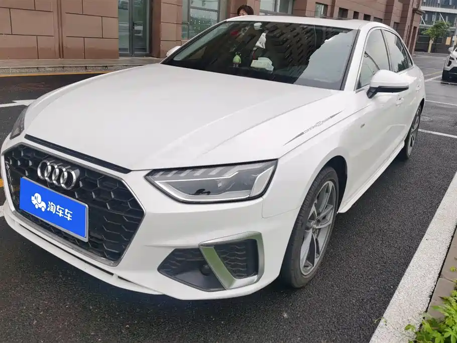 Audi A4L 2020 40 TFSI Fashion Dynamic Edition