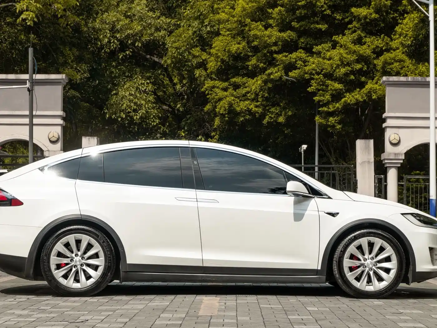 Tesla Model X 2017 2016 Model X P100D Performance
