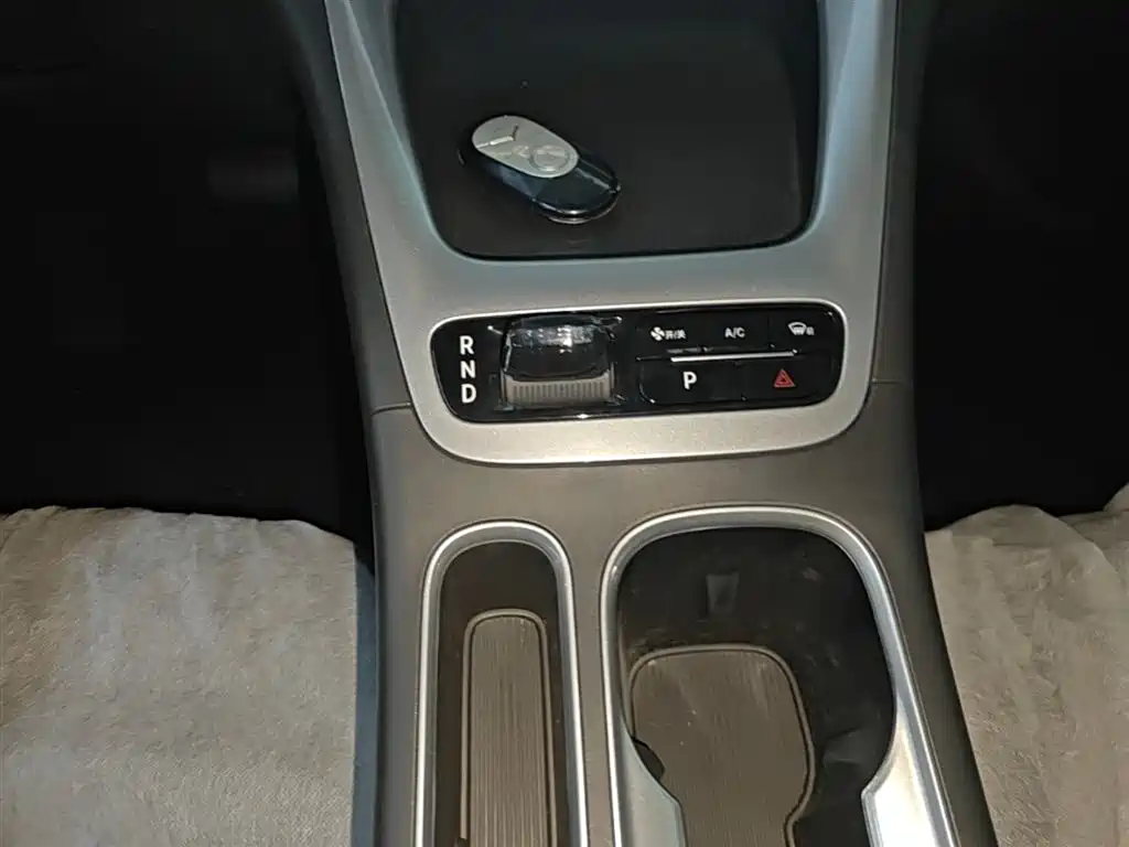Geely Galaxy Starry Wish 2026 Edition 310km Youth Version фото 14