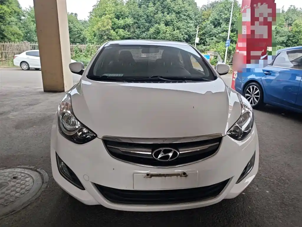 Hyundai Langdong 2012 1.6L Automatic Fashion фото 3