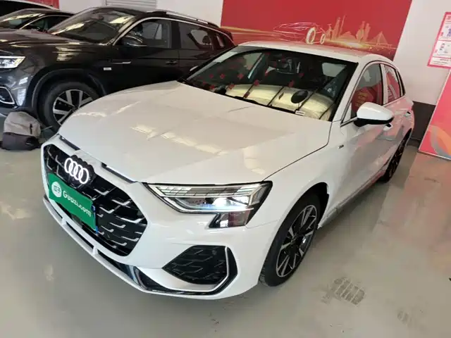 Audi A3 Sportback 35TFSI, Комфорт