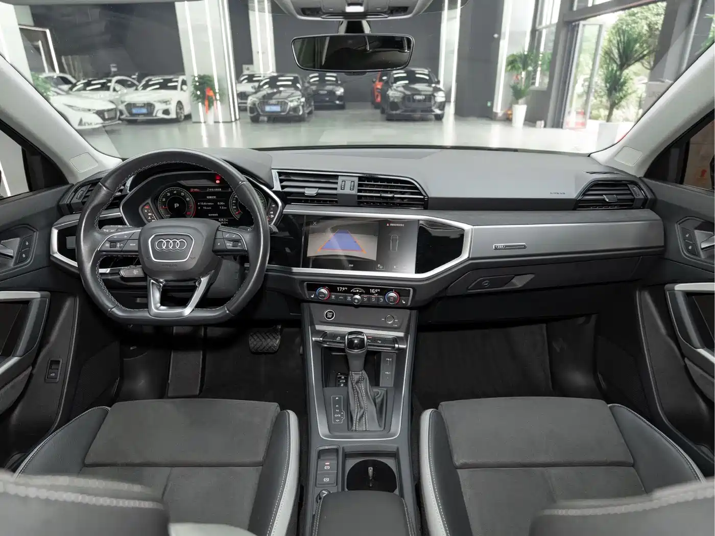 Audi Q3 2022 35 TFSI Fashion Dynamic фото 15