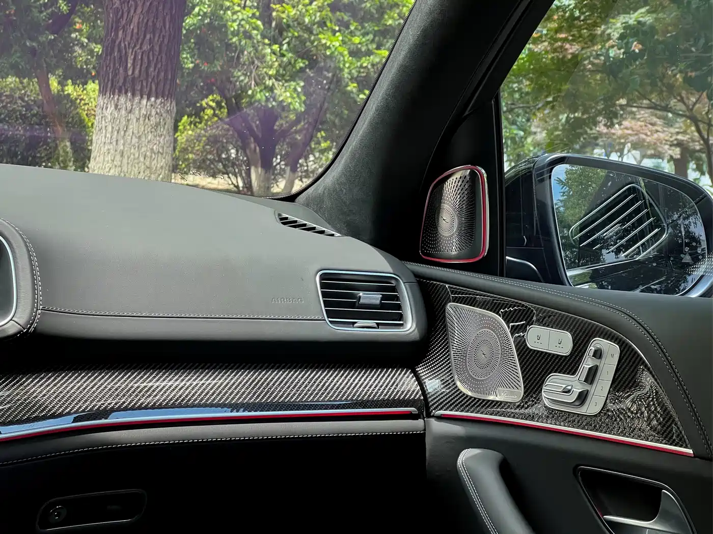 Mercedes-Benz GLS AMG 2024 AMG GLS 63 4MATIC+ фото 20