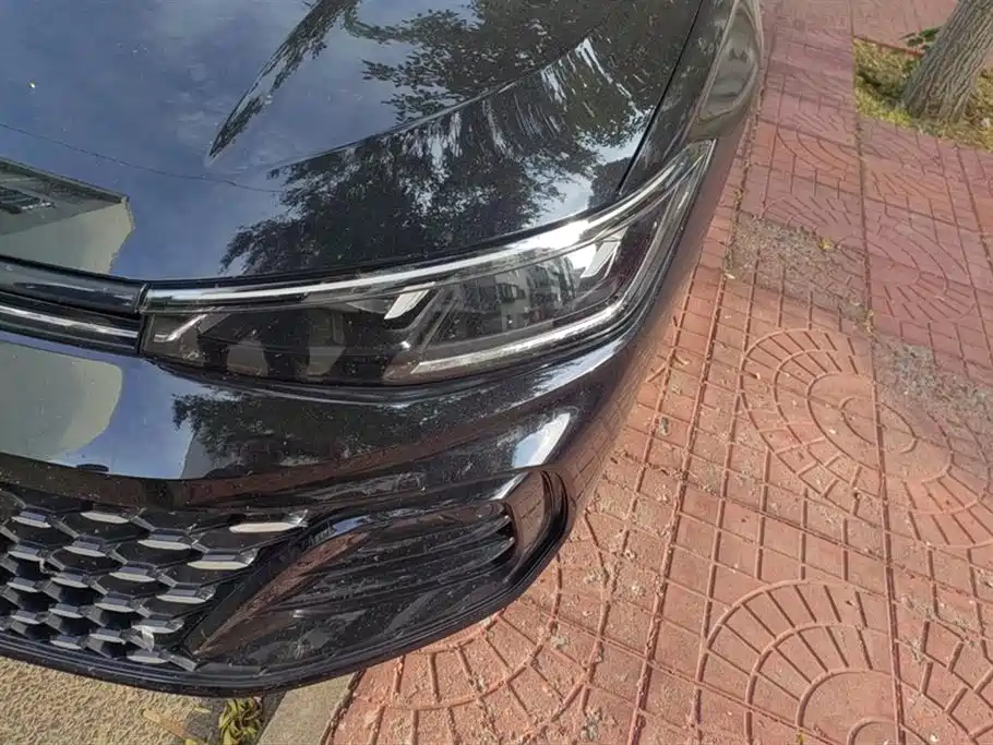 Volkswagen Passat 2025 Pro 380TSI Dragon Glory Edition фото 5