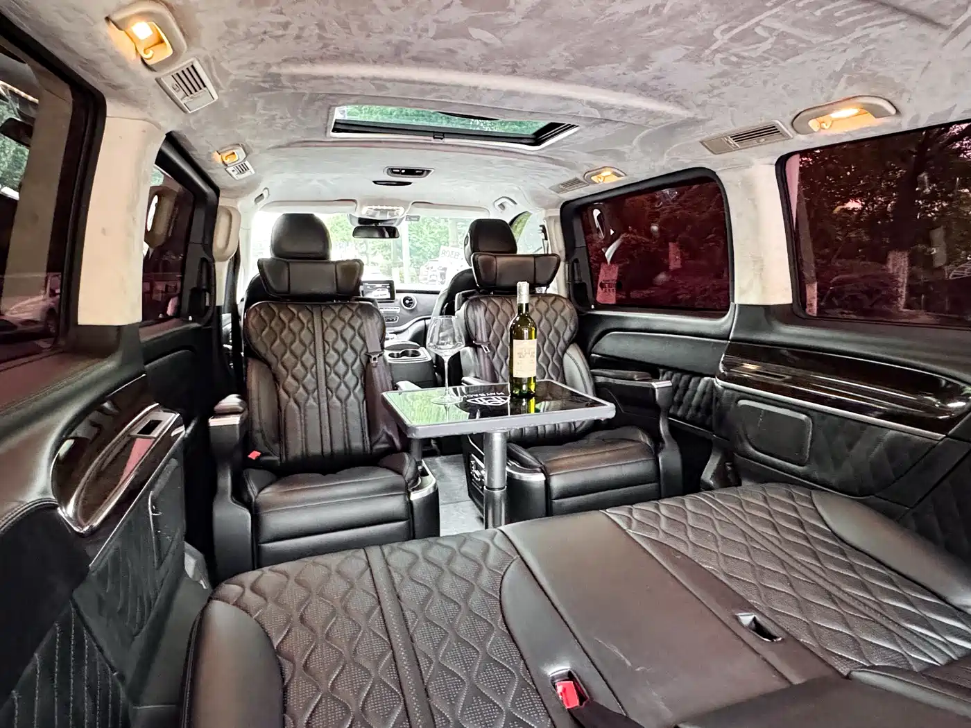 Mercedes-Benz V-Class 2018 V 260 L Premium Long Version China V фото 26