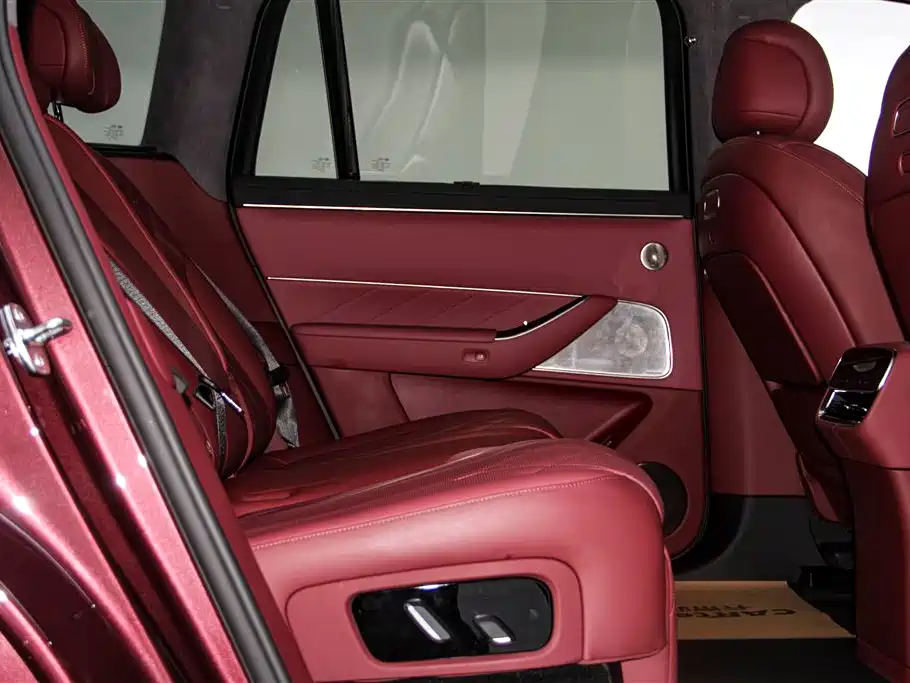 AITO Wenjie AITO M8 2025 Model Extended Range Ultra Edition 53.4kWh 5-Seater фото 27