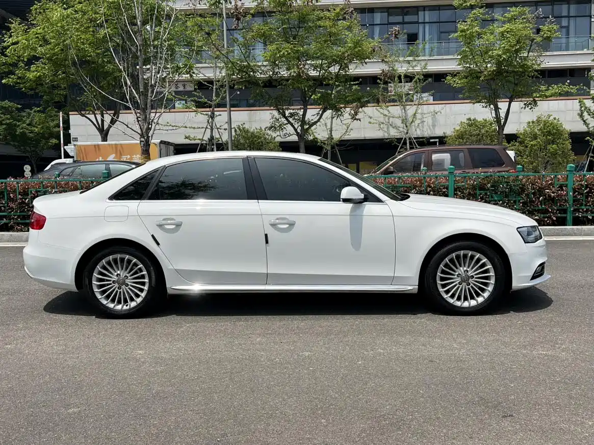 Audi A4L 2016 35 TFSI Collector's Edition Automatic Standard фото 16