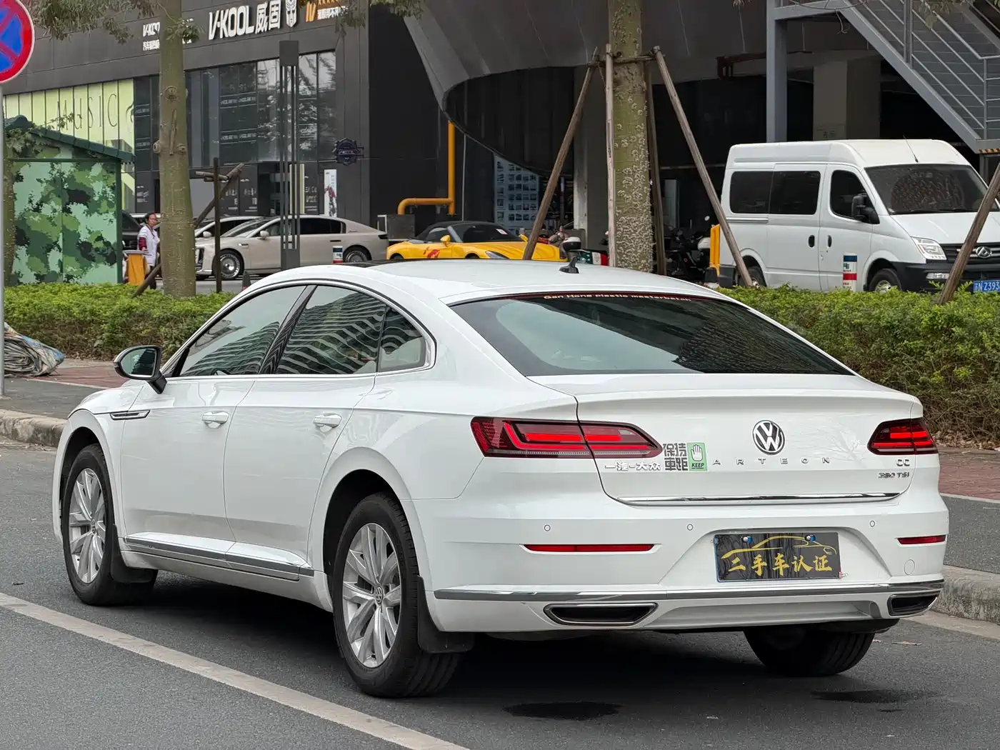 Volkswagen FAW-Volkswagen CC 2020 330TSI Elegance Version China VI фото 7
