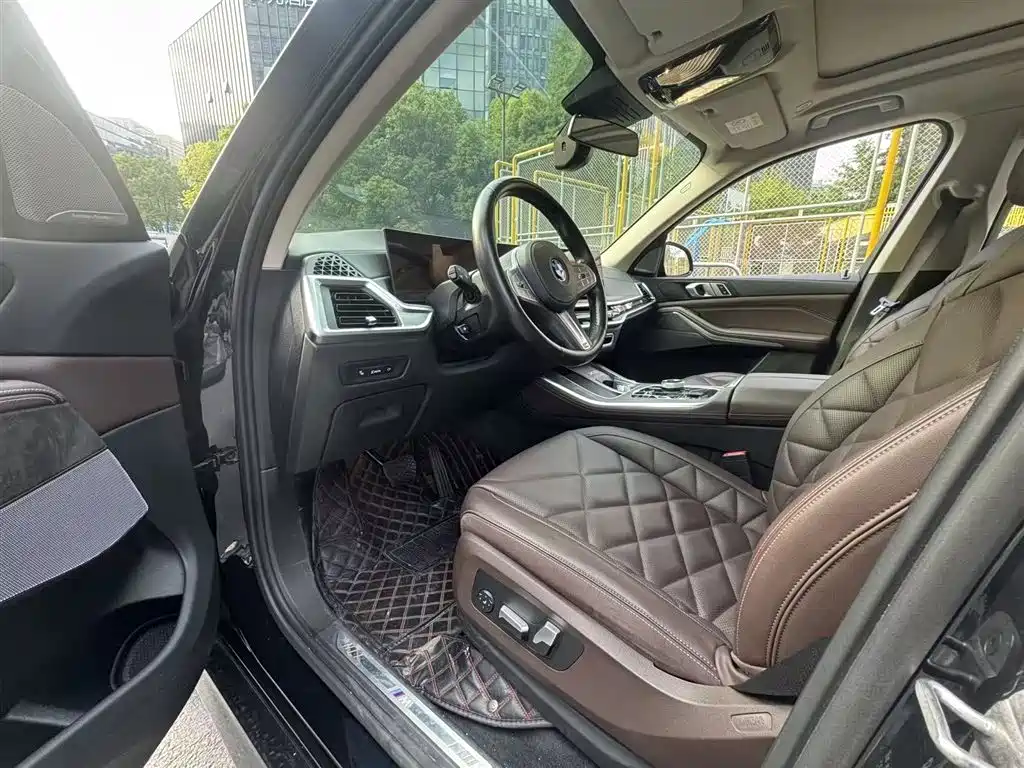 BMW X5 2023 xDrive 30Li Premium M Sport Package фото 10