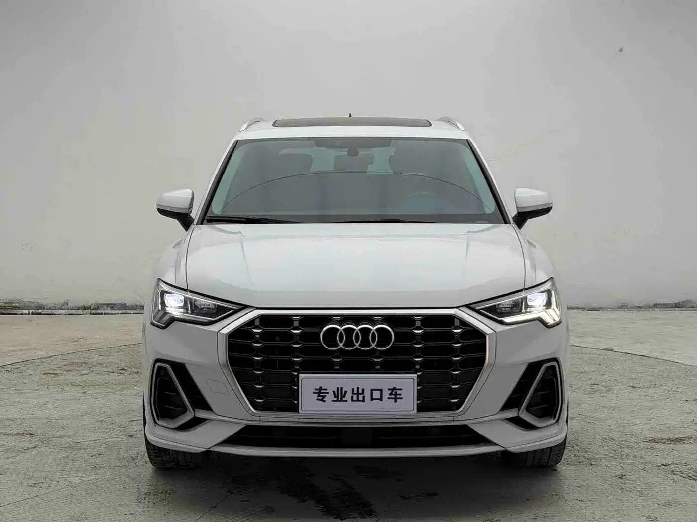 Audi Q3 2022 35 TFSI Fashion Dynamic фото 2