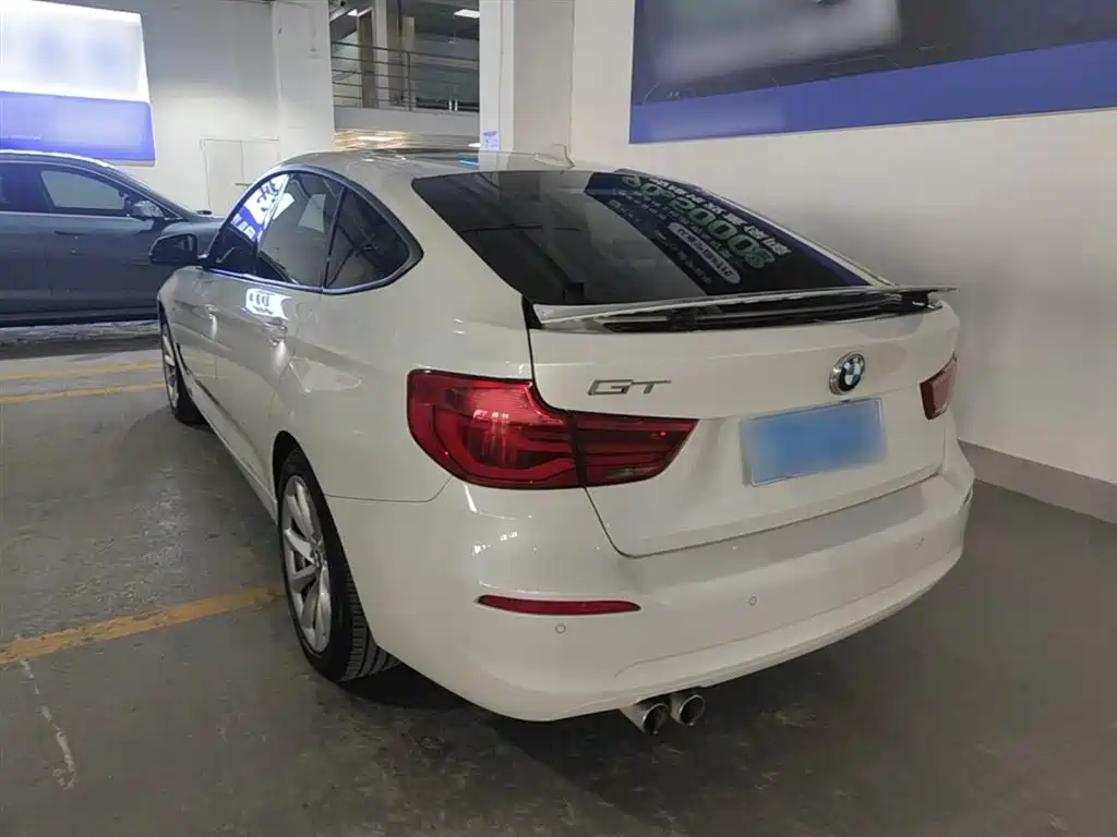 BMW 3 Series GT 2018 320i Fashion фото 5