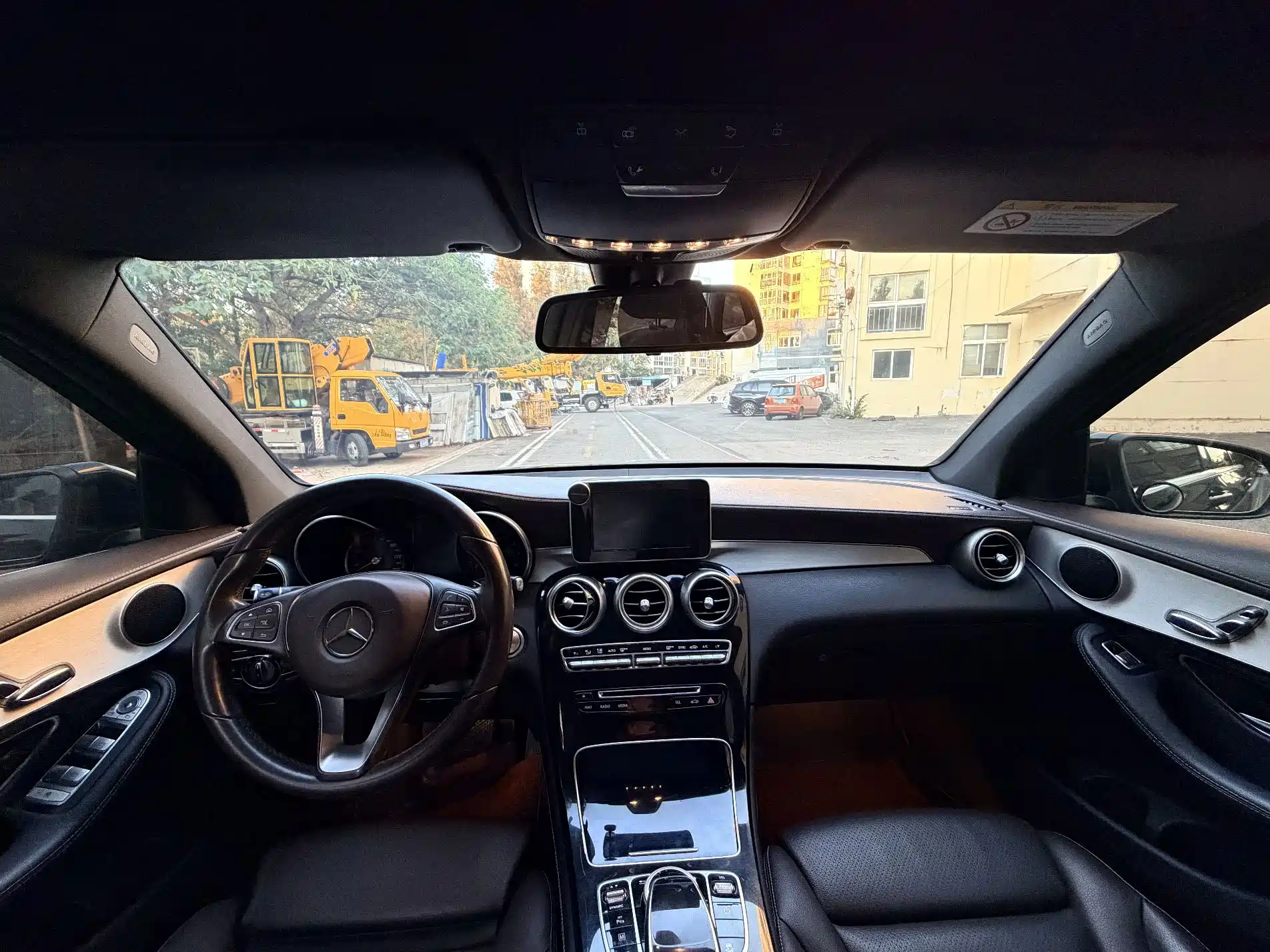 Фото 9 - Mercedes-Benz GLC