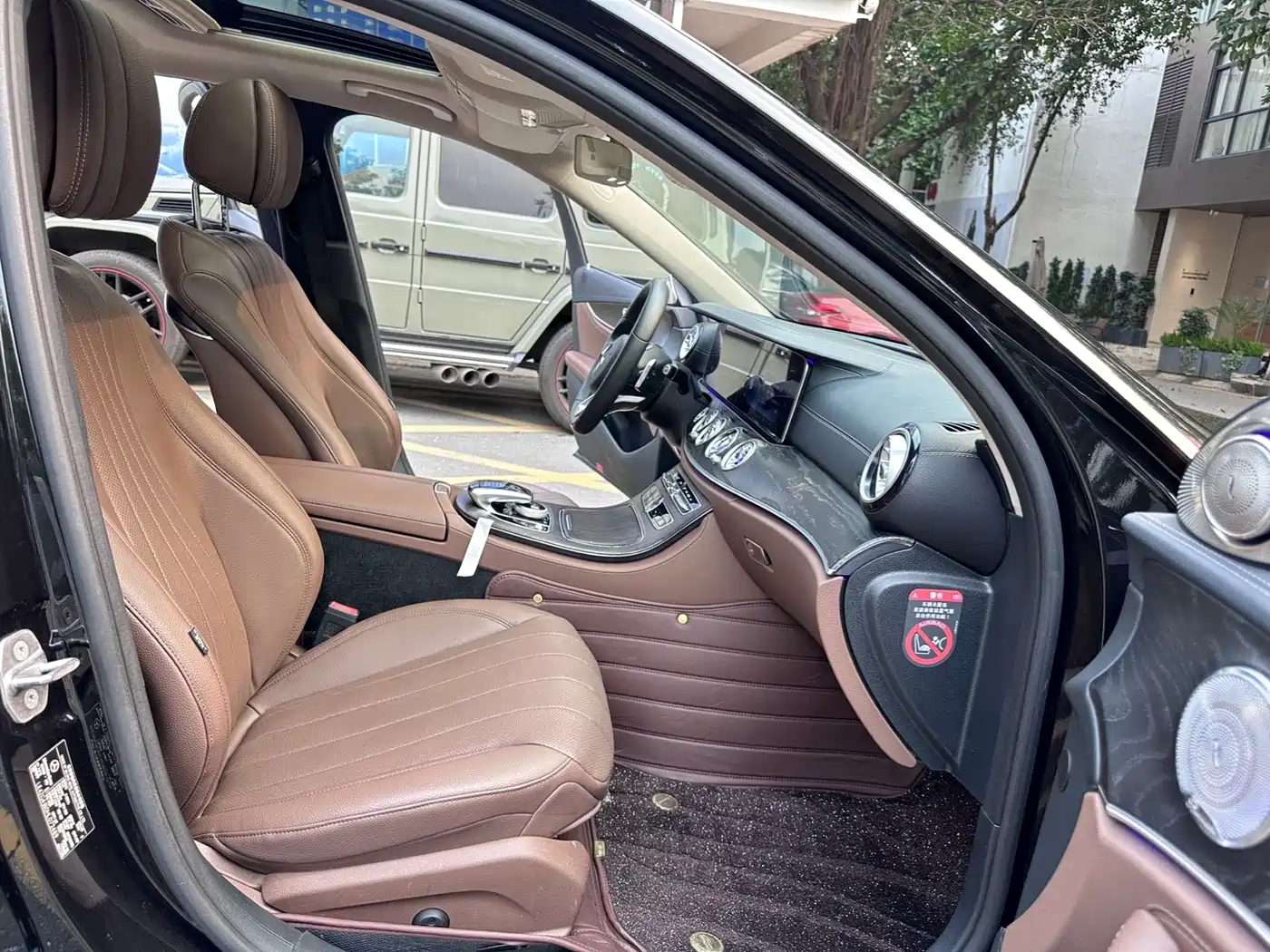 Mercedes-Benz E-Class 2017 E 300 L Luxury фото 10