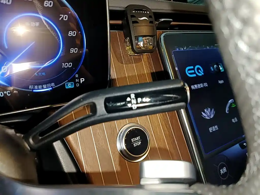 Mercedes-Benz EQE 2022 350 Luxury Edition фото 14