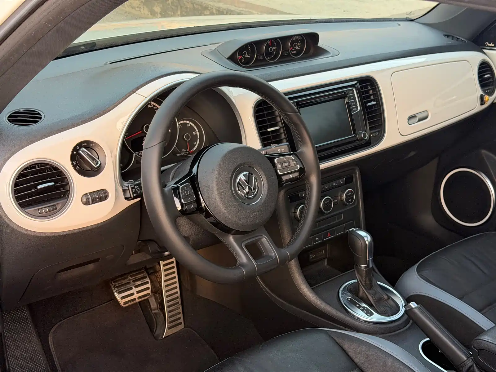 صورة 11 - Volkswagen Beetle