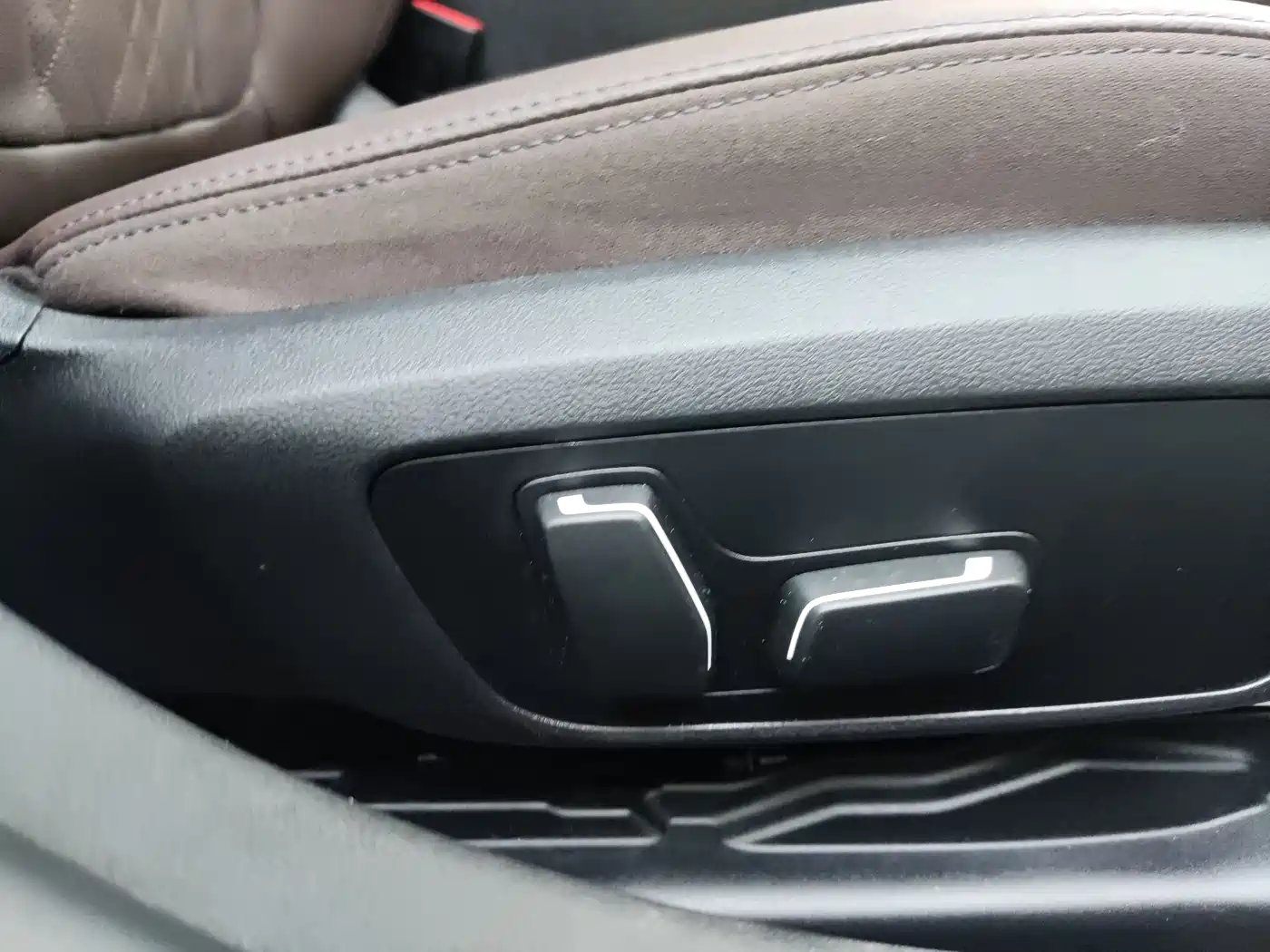 BMW 3 Series 2023 320Li M Sport Package фото 8