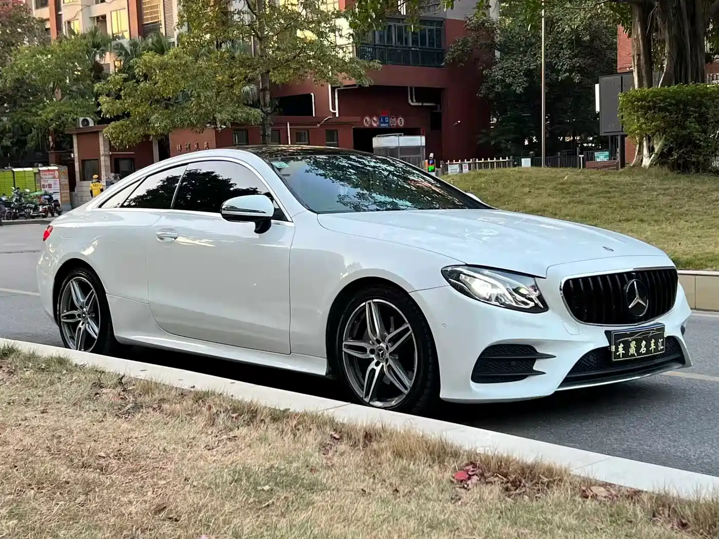 Mercedes-Benz E-Class (Import) 2020 E 260 Coupe фото 2
