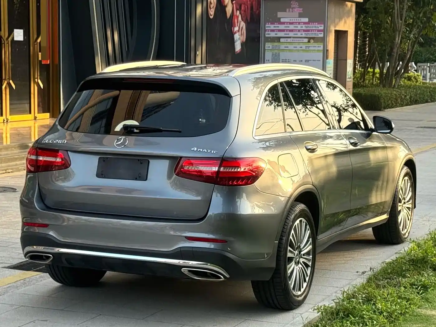 Mercedes-Benz GLC 2017 GLC 260 4MATIC Dynamic фото 4