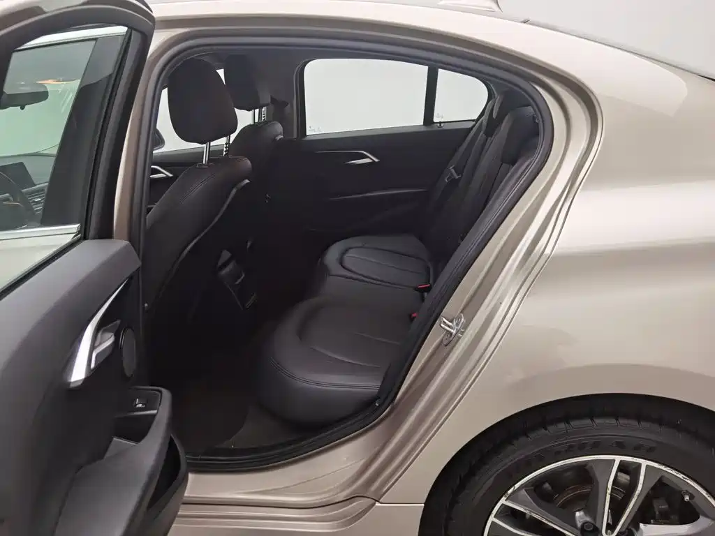 Photo 15 - BMW 1 Series