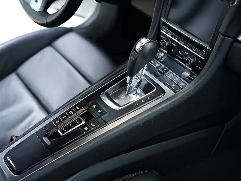 Porsche 911 2012 Carrera S 3.8L фото 38
