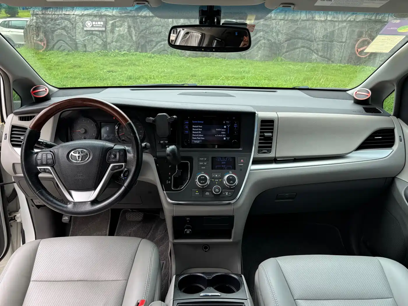 Toyota Sienna 2017 2015 3.5L 2WD LE