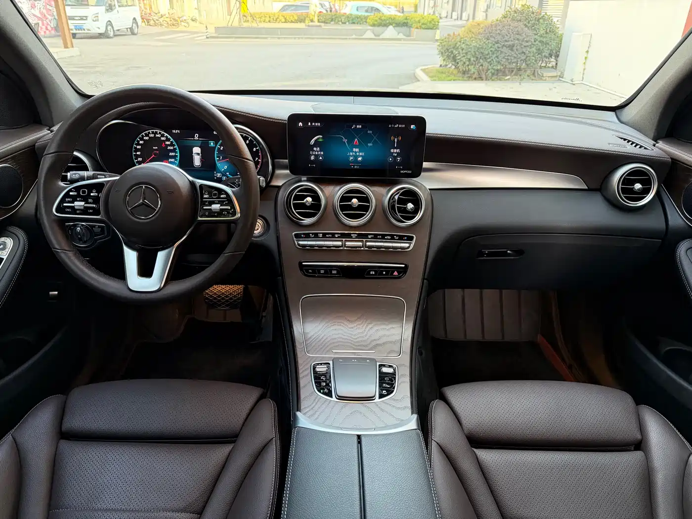 Mercedes-Benz GLC 2021 GLC 260 L 4MATIC Luxury фото 17