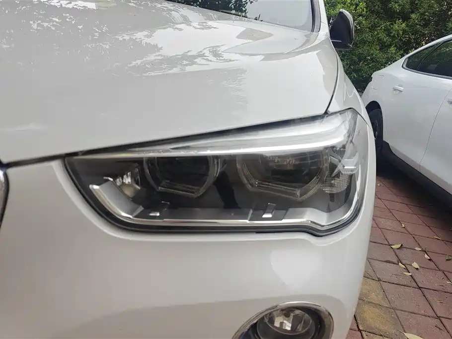 BMW X1 2019 sDrive18Li Premium Model фото 5