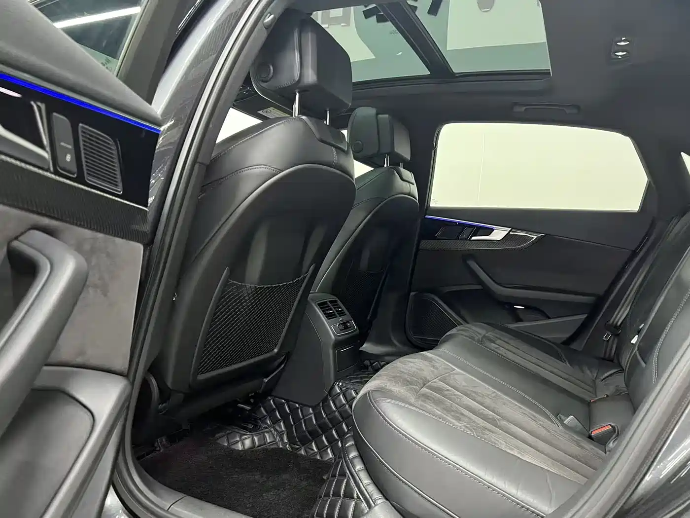 Audi A4L 2023 45 TFSI quattro Premium Sport фото 6