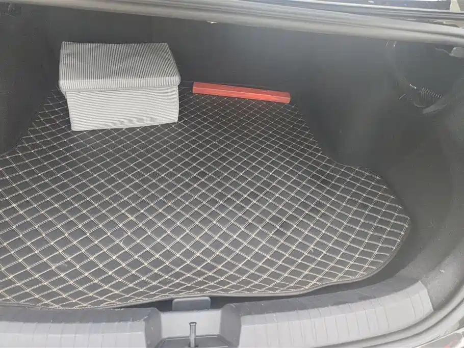 Volkswagen Sagitar 2023 300TSI DSG Surpassing Edition фото 4