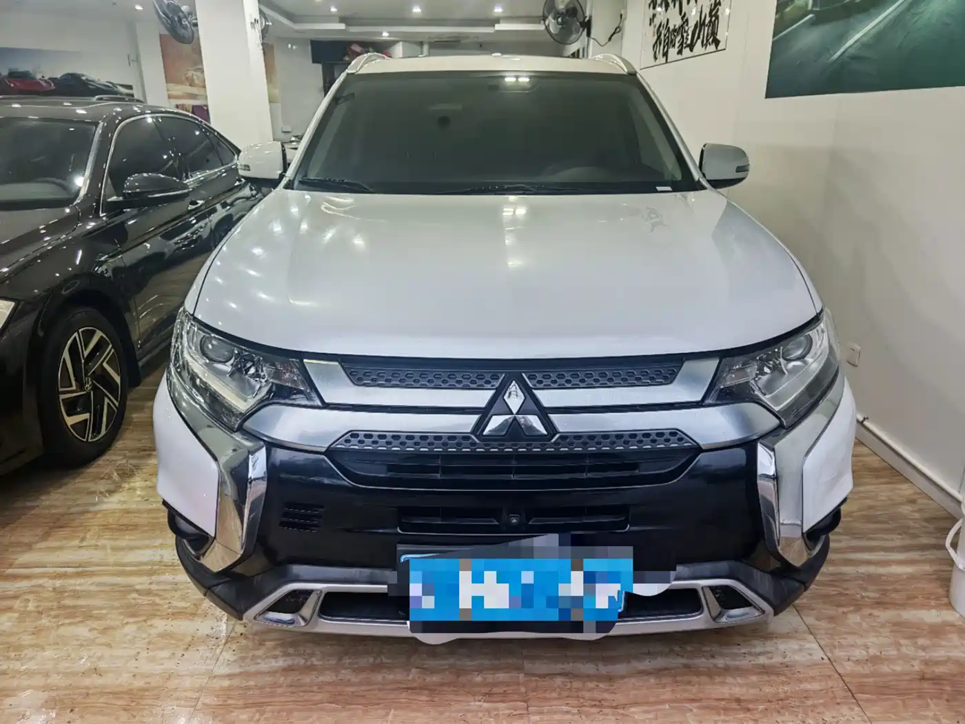Mitsubishi Outlander 2021 2020 2.0L 2WD Premium 5-seater