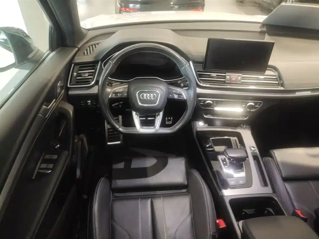 Audi Q5L 2023 40T Luxury Dynamic фото 17