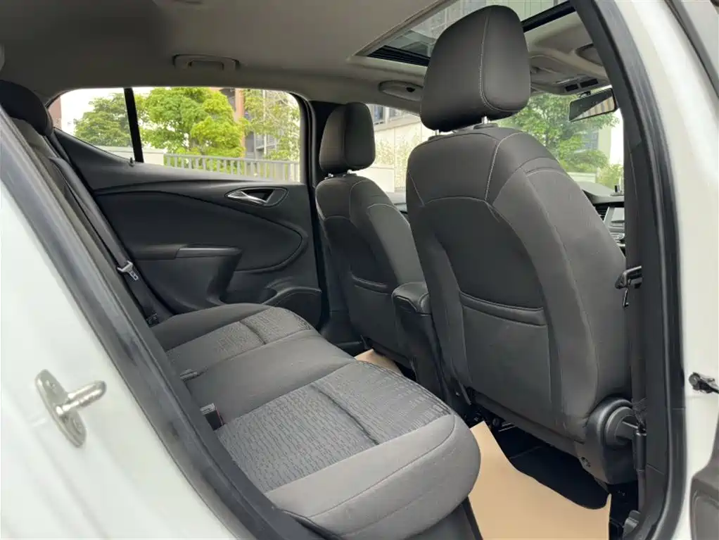 Buick Verano 2016 Hatchback 15S Auto Progressive фото 16