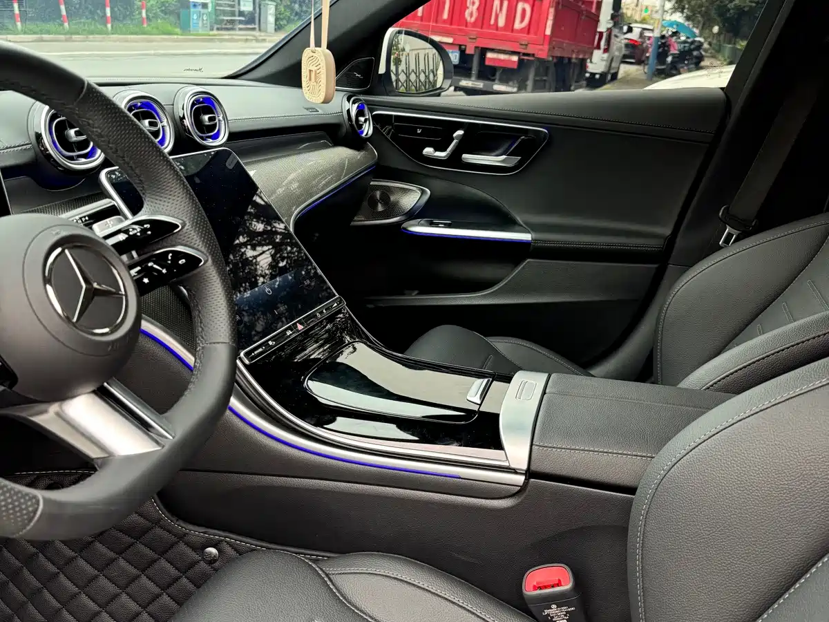Фото 4 - Mercedes-Benz C-Class