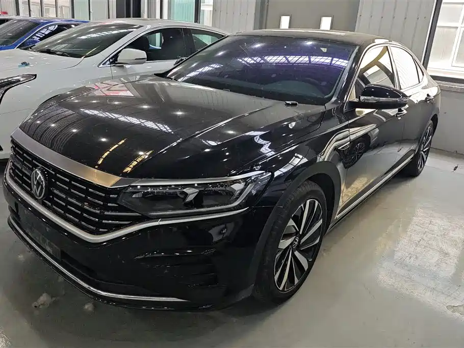 Volkswagen Passat 2022 330TSI Luxury Edition