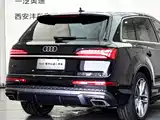 Фото 23 - Audi Q7