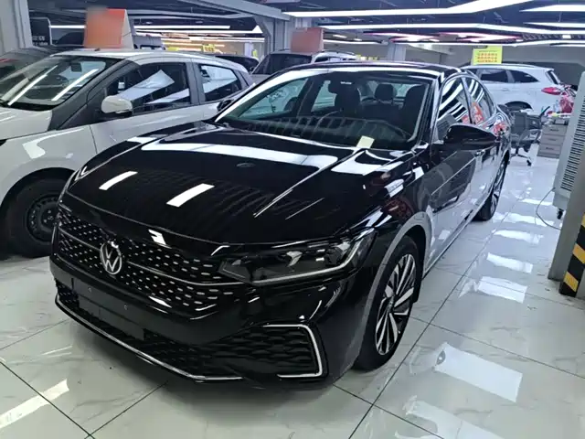 Volkswagen Passat 2022
