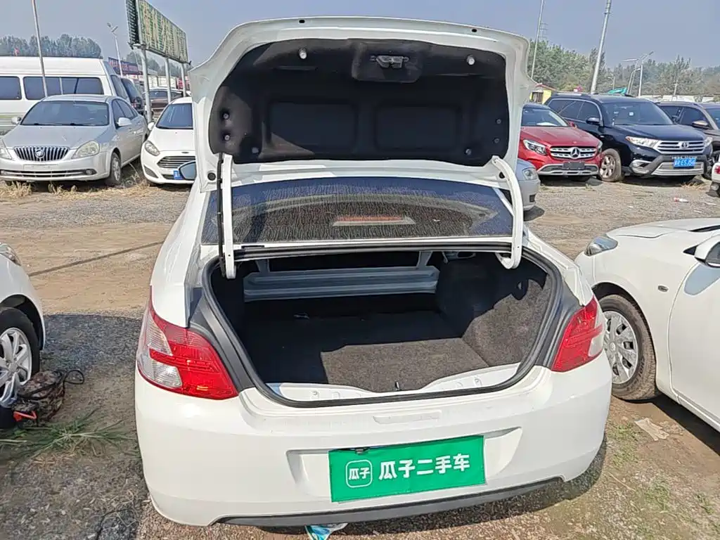 Photo 19 - Peugeot 301