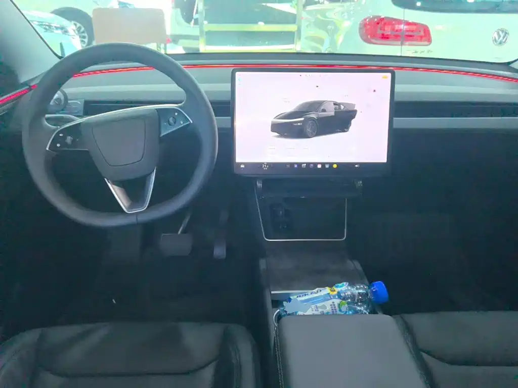 صورة 10 - Tesla Model Y